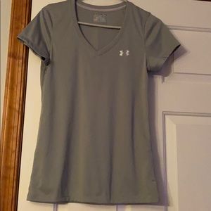 Under Armour short sleeve shirt